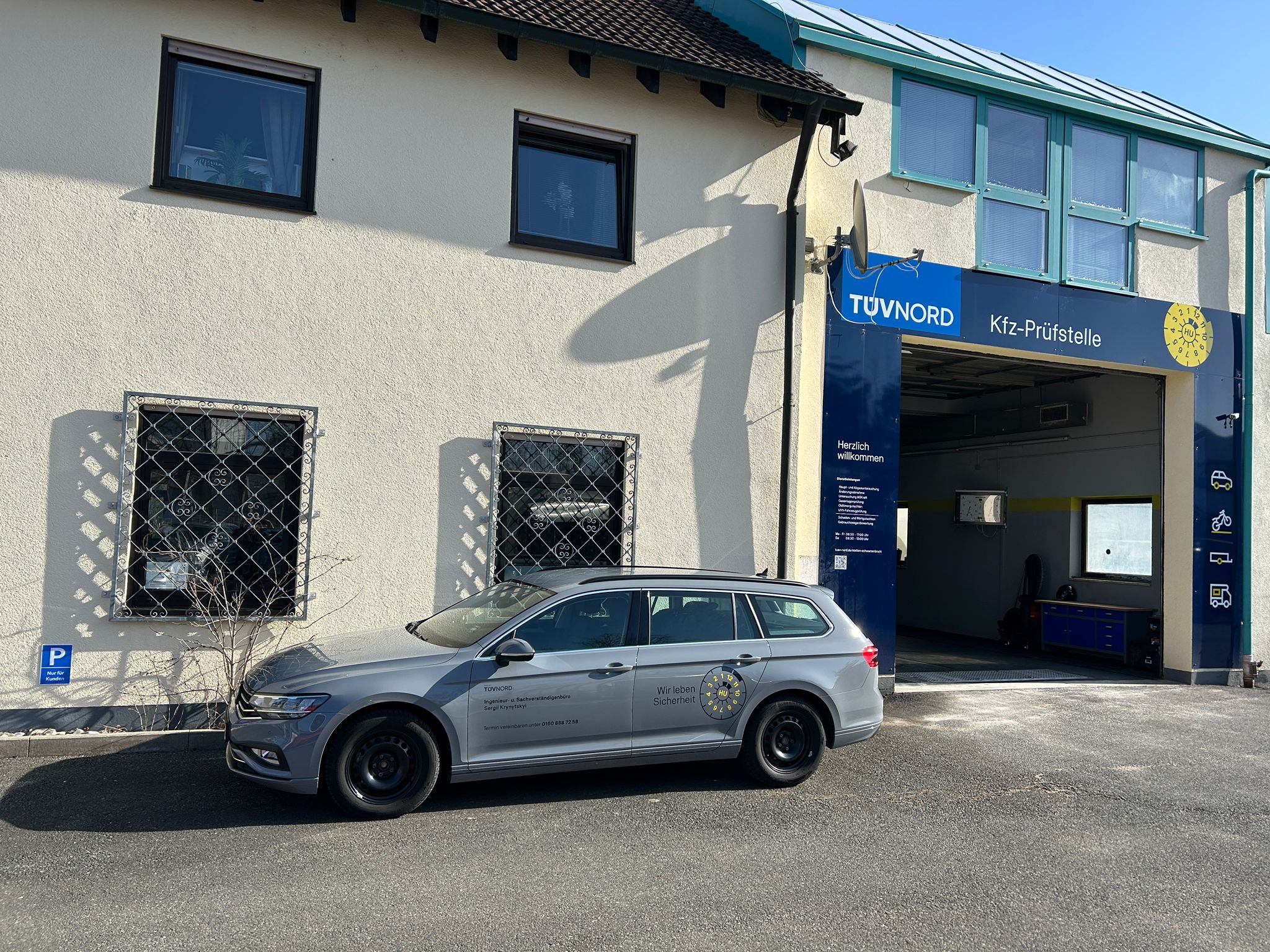 Weitere Hallenansicht